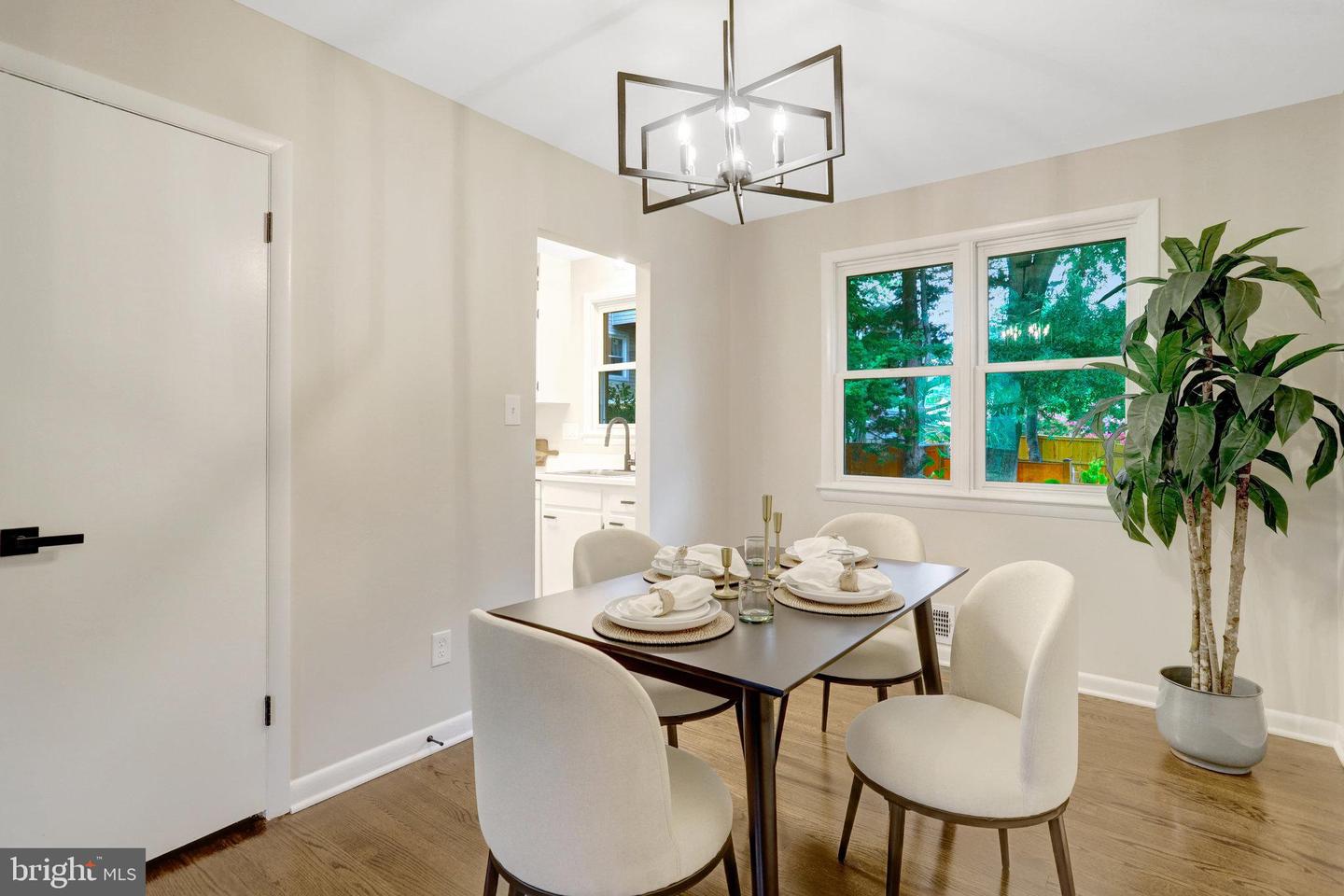 4206 16TH RD S, ARLINGTON, Virginia 22204, 4 Bedrooms Bedrooms, ,3 BathroomsBathrooms,Residential,For sale,4206 16TH RD S,VAAR2062228 MLS # VAAR2062228