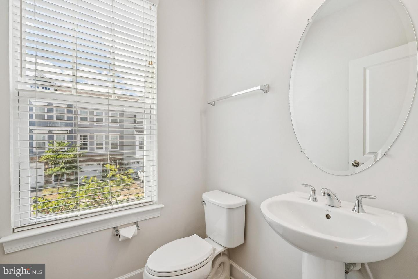 10721 SHADEWELL SPRING WAY, MANASSAS, Virginia 20112, 2 Bedrooms Bedrooms, ,2 BathroomsBathrooms,Residential,For sale,10721 SHADEWELL SPRING WAY,VAPW2101518 MLS # VAPW2101518