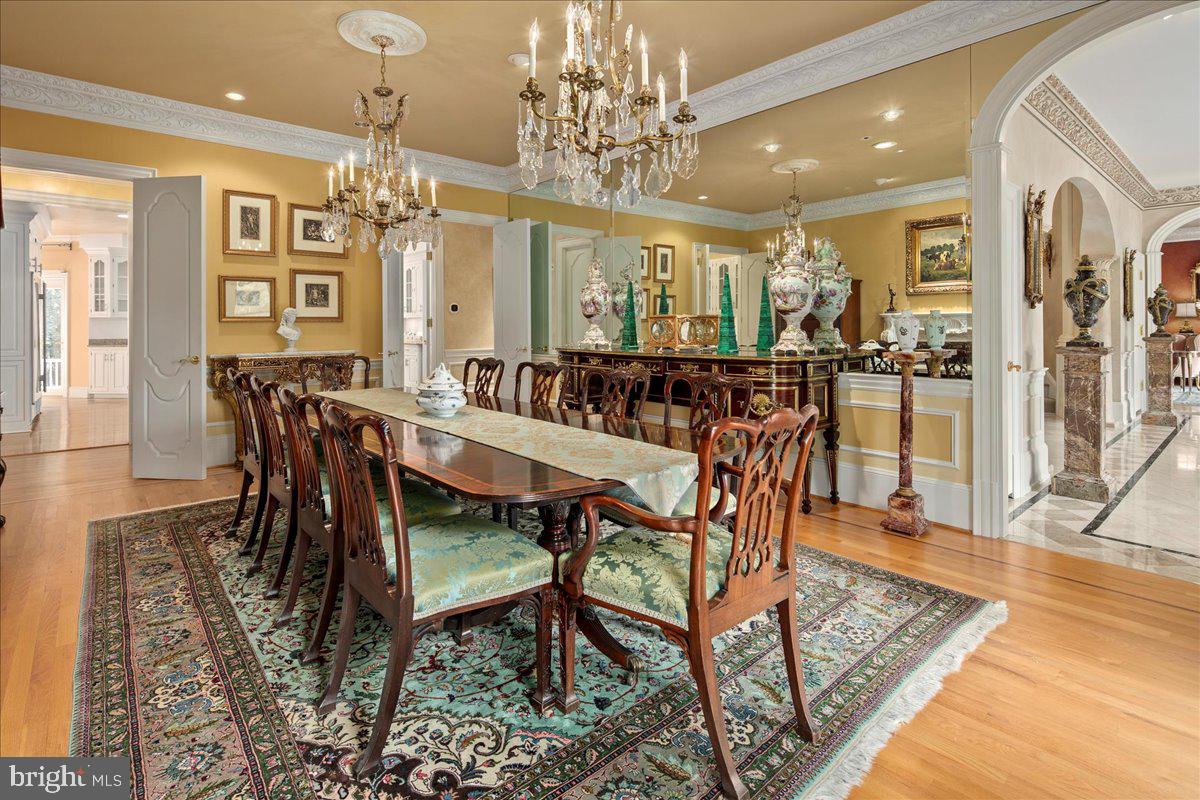 2401 OAKMONT CT, OAKTON, Virginia 22124, 6 Bedrooms Bedrooms, ,7 BathroomsBathrooms,Residential,For sale,2401 OAKMONT CT,VAFX2261498 MLS # VAFX2261498