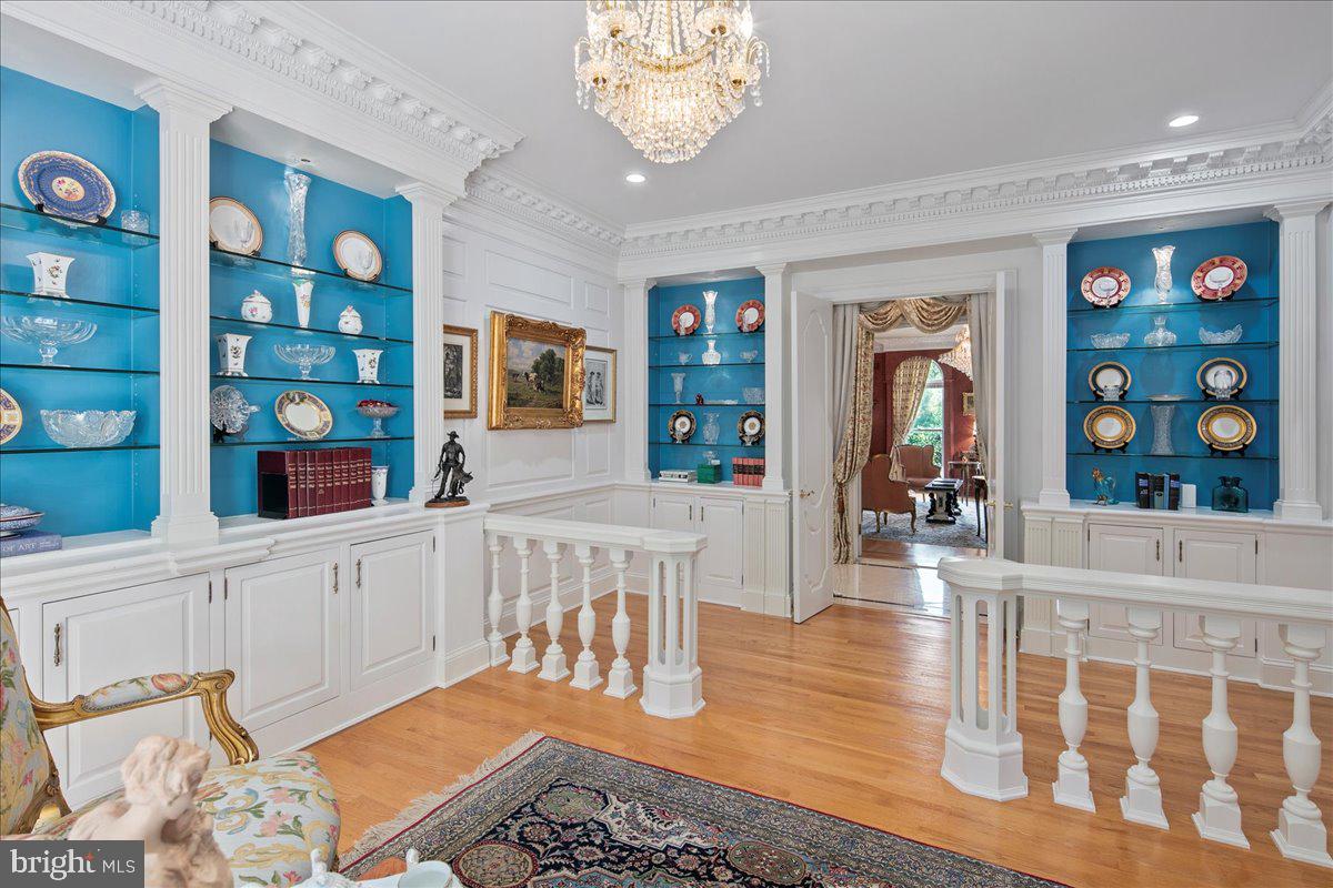 2401 OAKMONT CT, OAKTON, Virginia 22124, 6 Bedrooms Bedrooms, ,7 BathroomsBathrooms,Residential,For sale,2401 OAKMONT CT,VAFX2261498 MLS # VAFX2261498