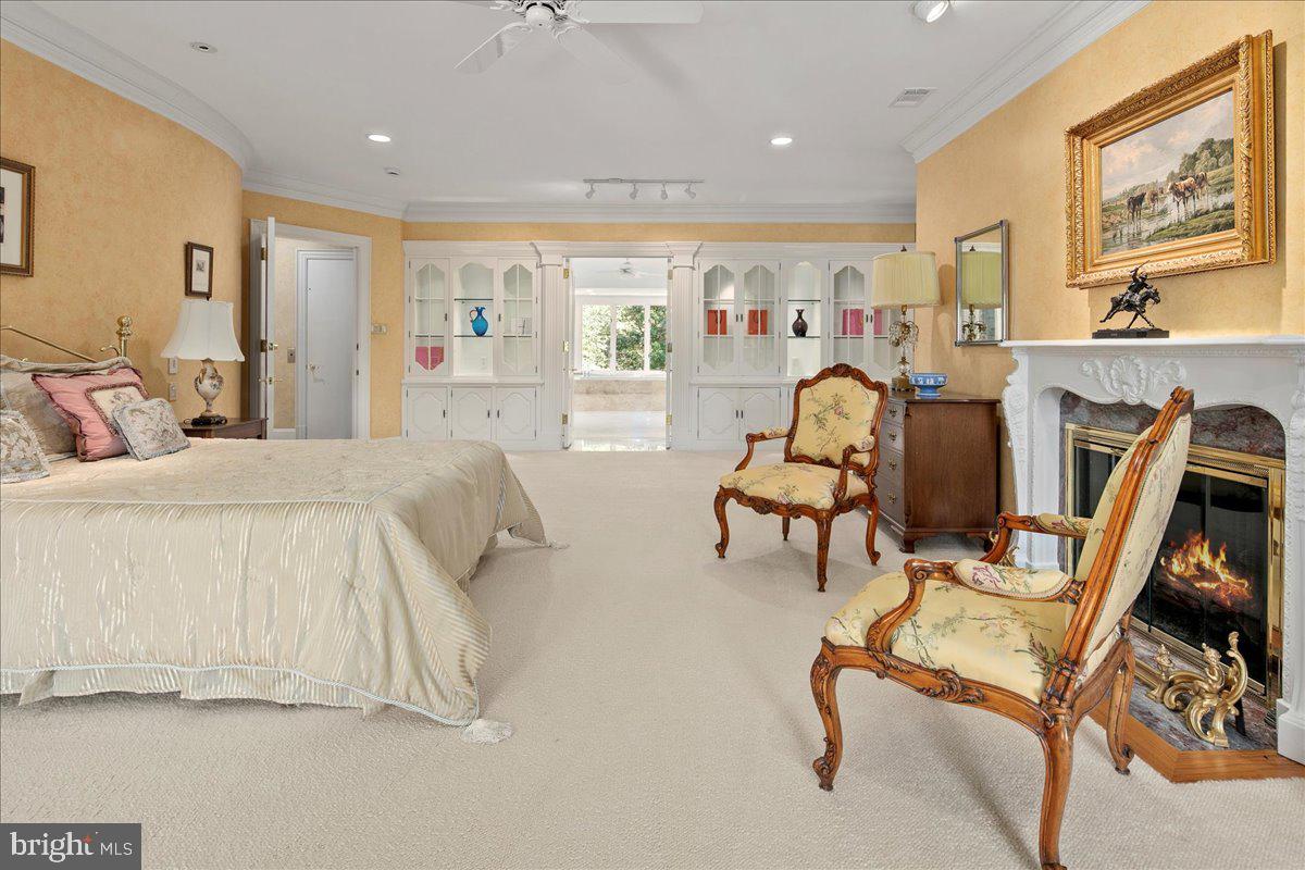 2401 OAKMONT CT, OAKTON, Virginia 22124, 6 Bedrooms Bedrooms, ,7 BathroomsBathrooms,Residential,For sale,2401 OAKMONT CT,VAFX2261498 MLS # VAFX2261498