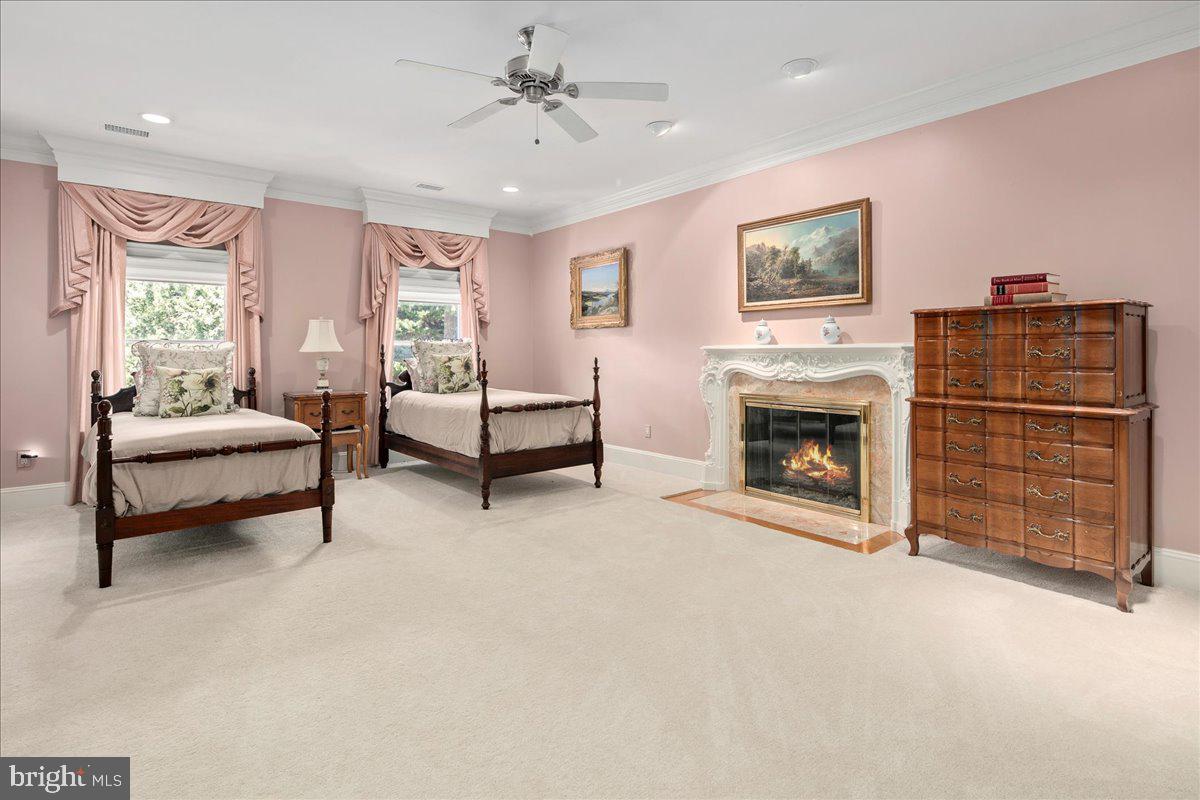 2401 OAKMONT CT, OAKTON, Virginia 22124, 6 Bedrooms Bedrooms, ,7 BathroomsBathrooms,Residential,For sale,2401 OAKMONT CT,VAFX2261498 MLS # VAFX2261498