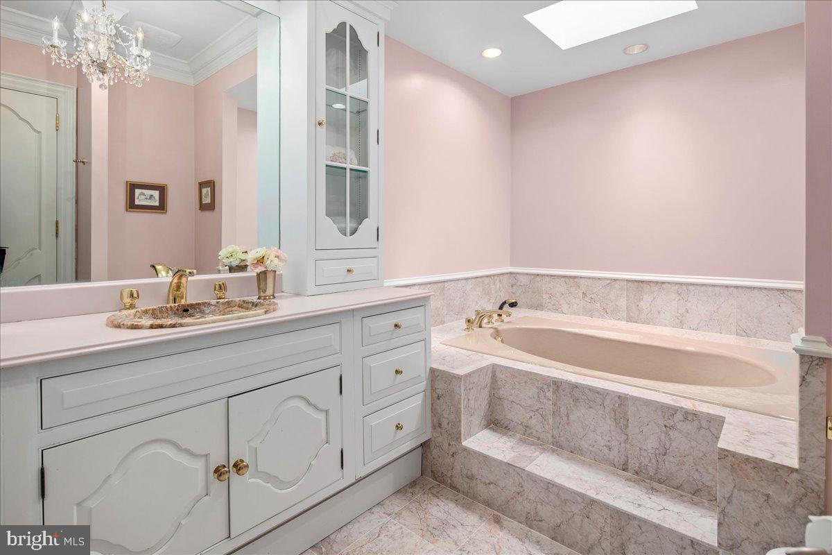 2401 OAKMONT CT, OAKTON, Virginia 22124, 6 Bedrooms Bedrooms, ,7 BathroomsBathrooms,Residential,For sale,2401 OAKMONT CT,VAFX2261498 MLS # VAFX2261498