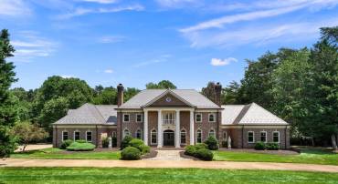 2401 OAKMONT CT, OAKTON, Virginia 22124, 6 Bedrooms Bedrooms, ,7 BathroomsBathrooms,Residential,For sale,2401 OAKMONT CT,VAFX2261498 MLS # VAFX2261498
