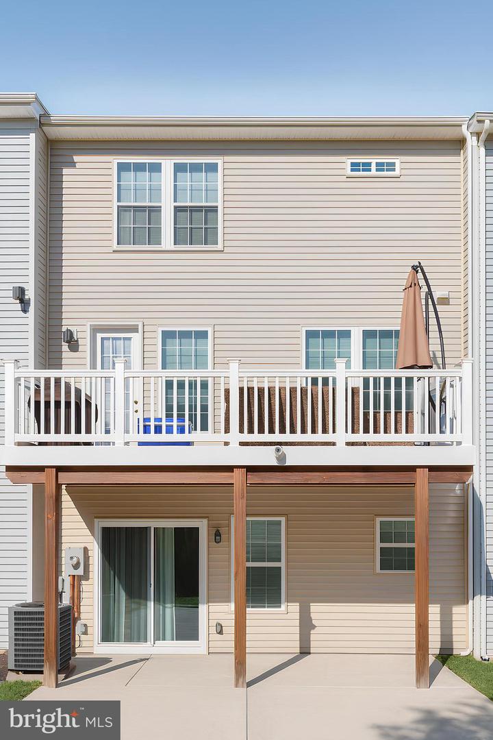 21493 WILLOW BREEZE SQ, ASHBURN, Virginia 20147, 3 Bedrooms Bedrooms, ,3 BathroomsBathrooms,Residential,For sale,21493 WILLOW BREEZE SQ,VALO2104794 MLS # VALO2104794