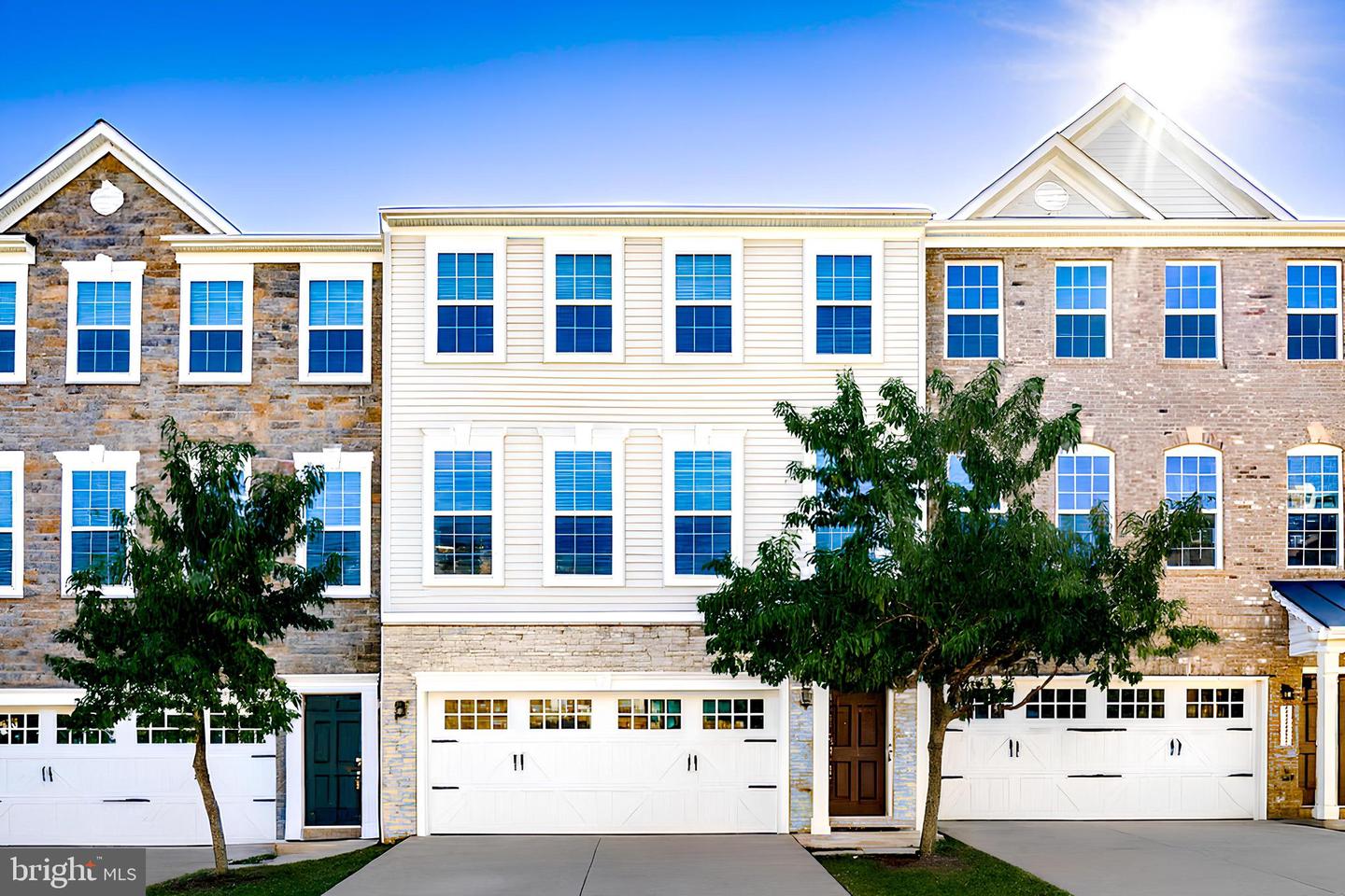 21493 WILLOW BREEZE SQ, ASHBURN, Virginia 20147, 3 Bedrooms Bedrooms, ,3 BathroomsBathrooms,Residential,For sale,21493 WILLOW BREEZE SQ,VALO2104794 MLS # VALO2104794