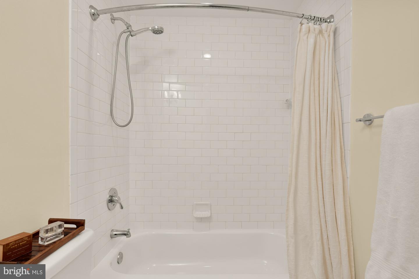 4800 GEORGIA AVE NW #301, WASHINGTON, District Of Columbia 20011, 2 Bedrooms Bedrooms, ,2 BathroomsBathrooms,Residential,For sale,4800 GEORGIA AVE NW #301,DCDC2215688 MLS # DCDC2215688
