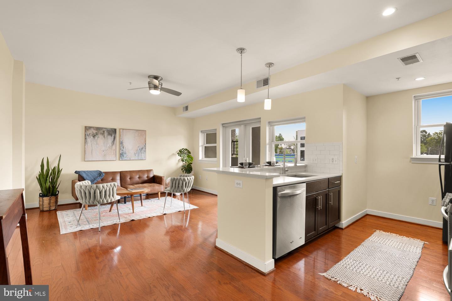 4800 GEORGIA AVE NW #301, WASHINGTON, District Of Columbia 20011, 2 Bedrooms Bedrooms, ,2 BathroomsBathrooms,Residential,For sale,4800 GEORGIA AVE NW #301,DCDC2215688 MLS # DCDC2215688