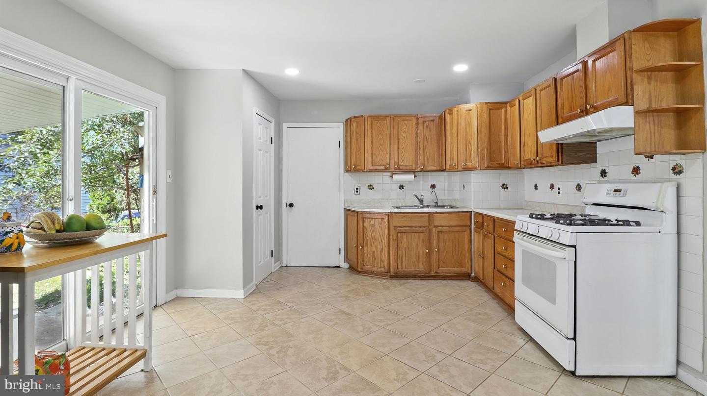 4559 KENDALL DR, WOODBRIDGE, Virginia 22193, 3 Bedrooms Bedrooms, ,1 BathroomBathrooms,Residential,For sale,4559 KENDALL DR,VAPW2102142 MLS # VAPW2102142