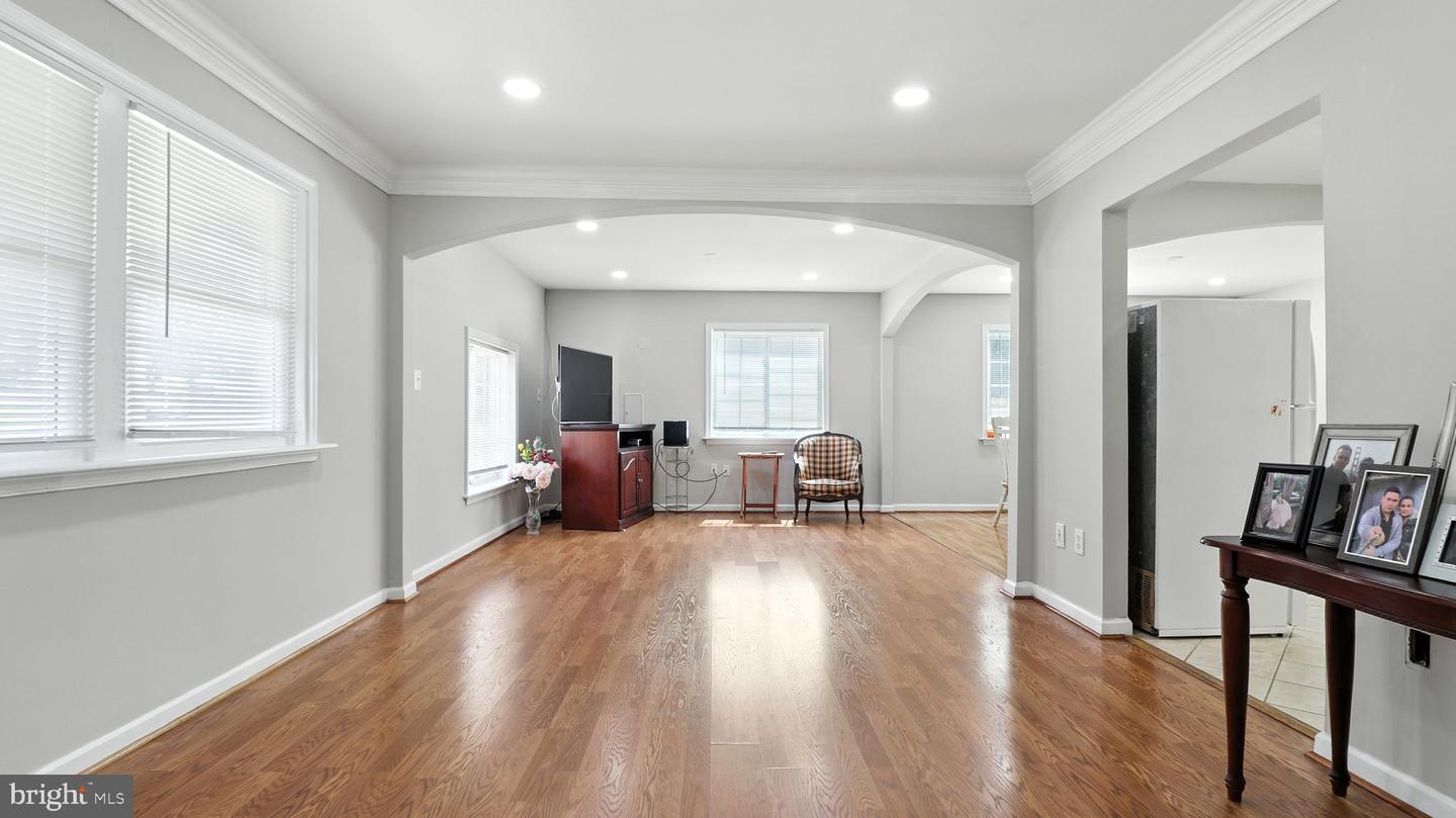 4559 KENDALL DR, WOODBRIDGE, Virginia 22193, 3 Bedrooms Bedrooms, ,1 BathroomBathrooms,Residential,For sale,4559 KENDALL DR,VAPW2102142 MLS # VAPW2102142