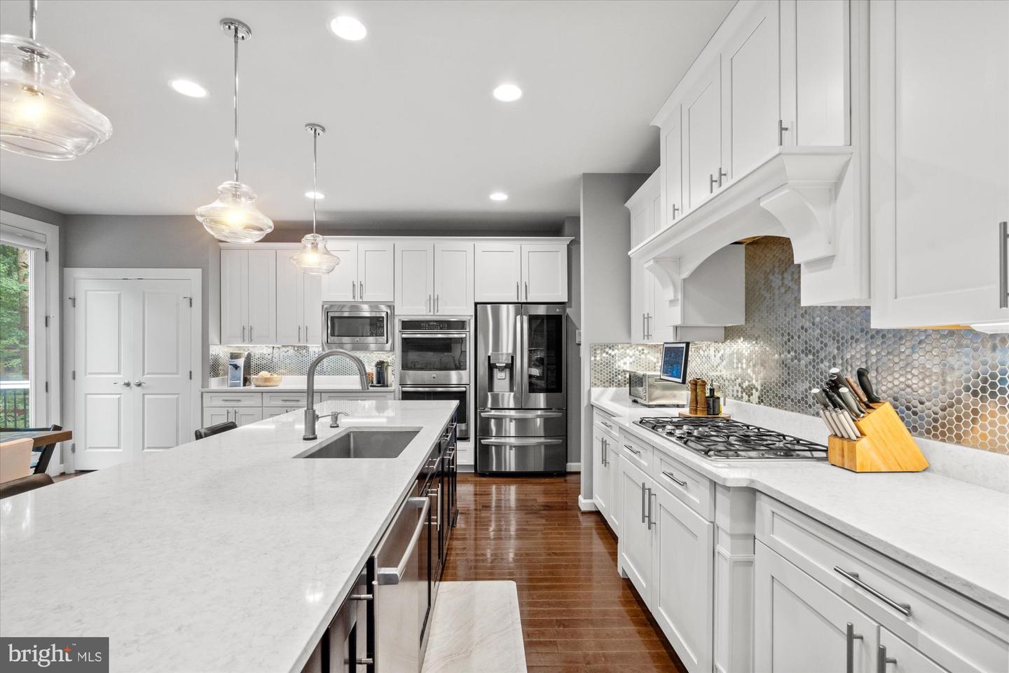 9091 BEAR BRANCH PL, FAIRFAX, Virginia 22031, 5 Bedrooms Bedrooms, ,5 BathroomsBathrooms,Residential,For sale,9091 BEAR BRANCH PL,VAFX2262778 MLS # VAFX2262778