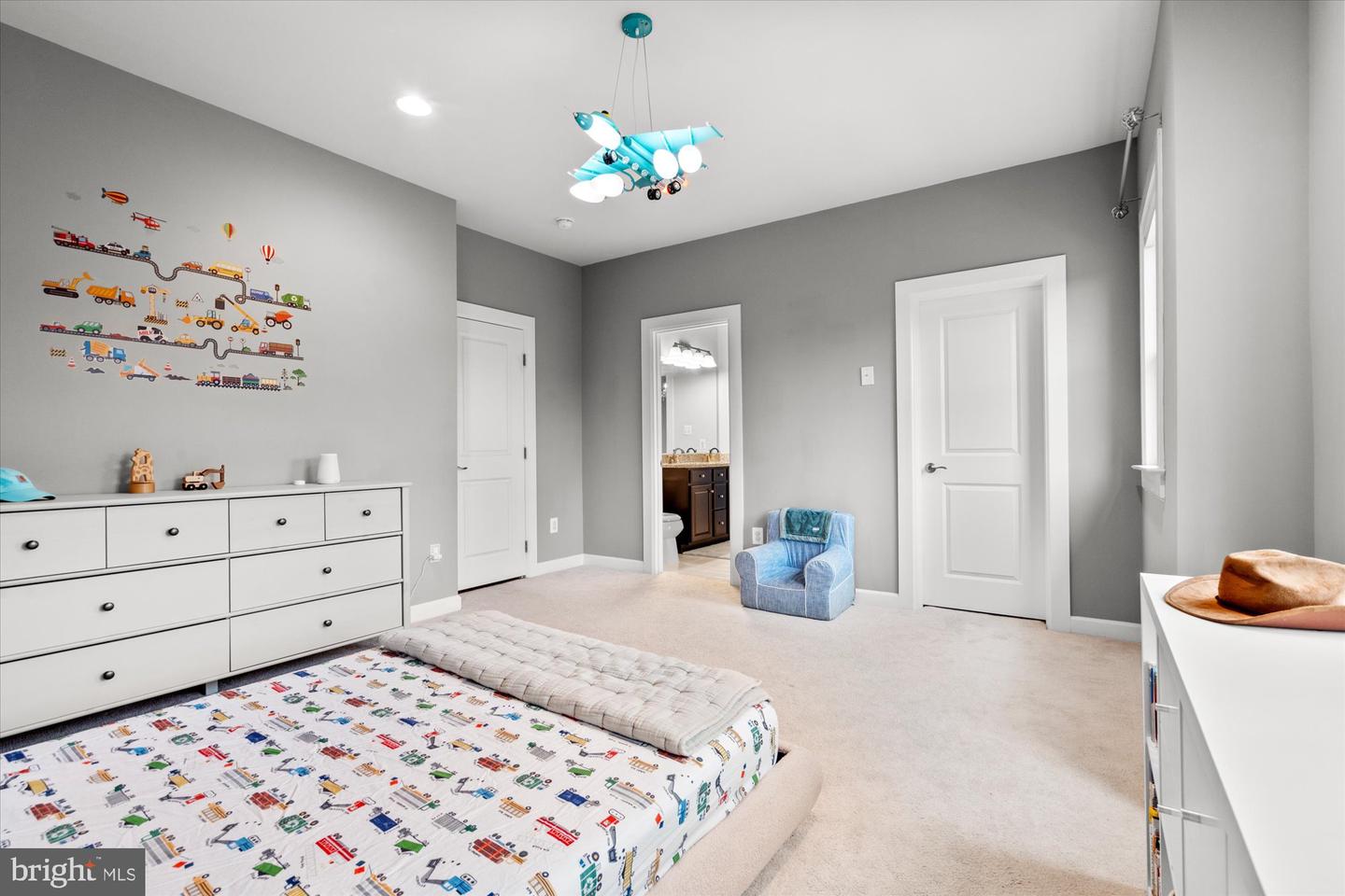 9091 BEAR BRANCH PL, FAIRFAX, Virginia 22031, 5 Bedrooms Bedrooms, ,5 BathroomsBathrooms,Residential,For sale,9091 BEAR BRANCH PL,VAFX2262778 MLS # VAFX2262778