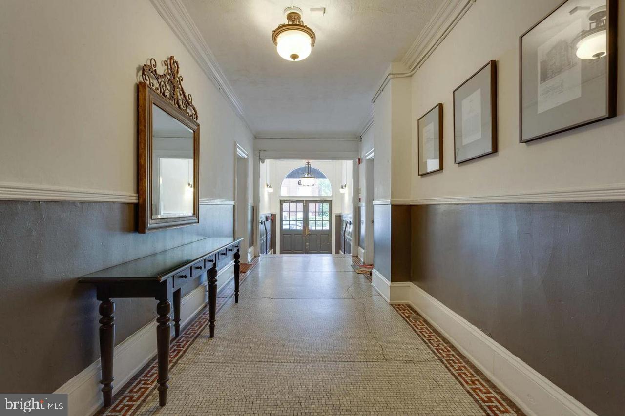 1419 R ST NW #33, WASHINGTON, District Of Columbia 20009, 2 Bedrooms Bedrooms, ,1 BathroomBathrooms,Residential,For sale,1419 R ST NW #33,DCDC2216378 MLS # DCDC2216378