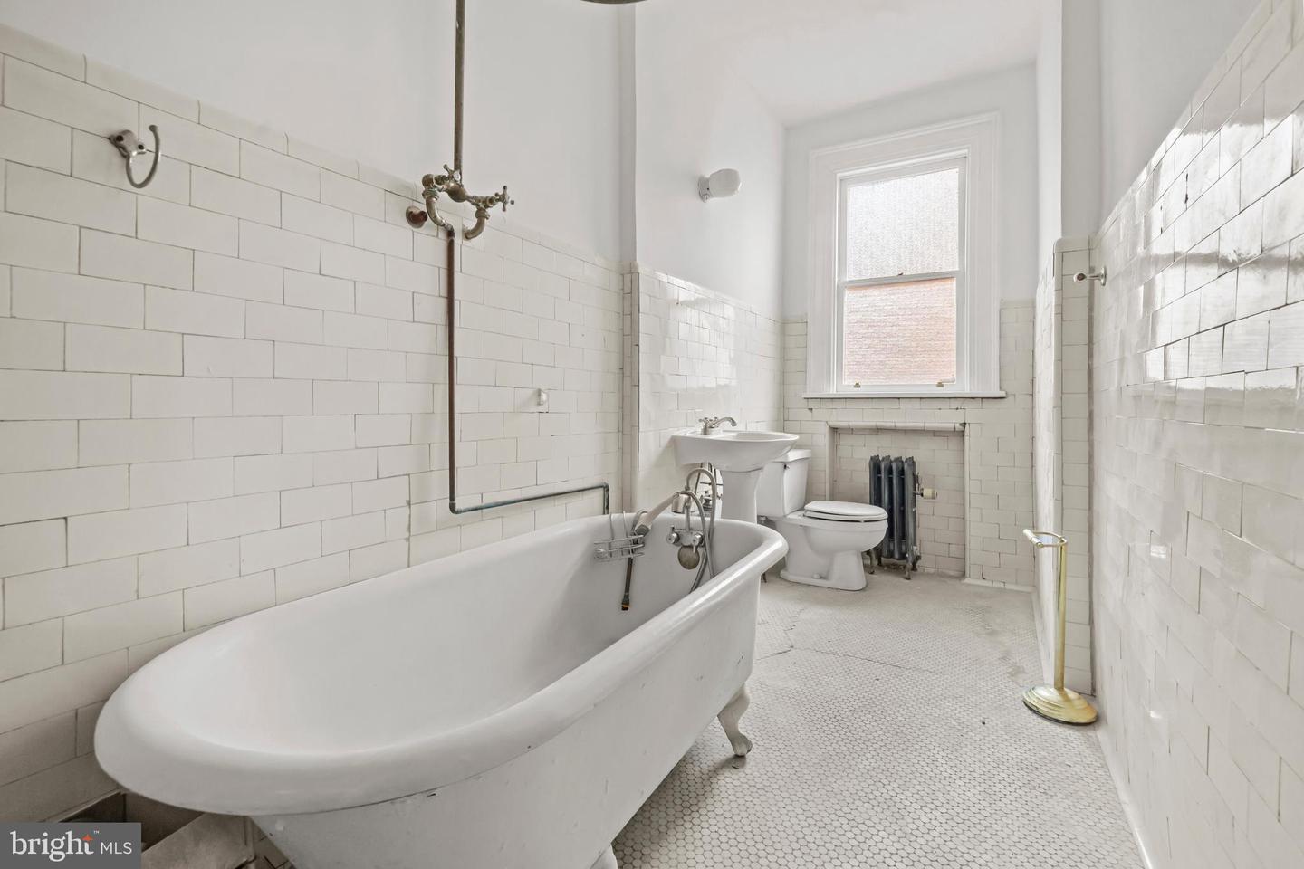 2039 NEW HAMPSHIRE AVE NW #607, WASHINGTON, District Of Columbia 20009, ,1 BathroomBathrooms,Residential,For sale,2039 NEW HAMPSHIRE AVE NW #607,DCDC2217030 MLS # DCDC2217030
