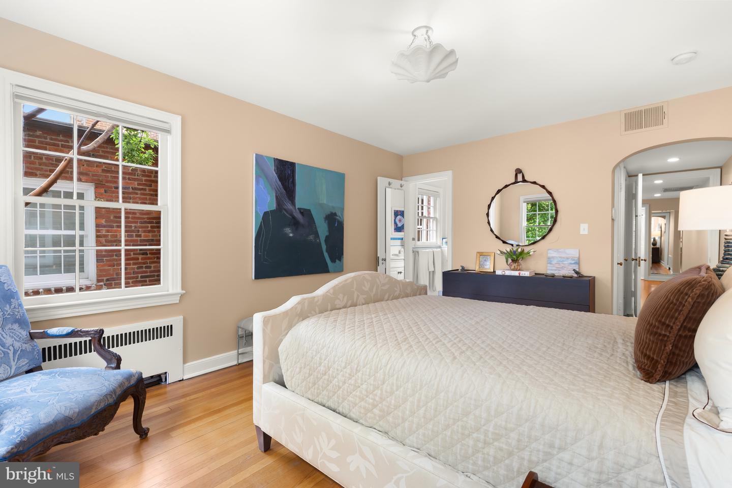 3334 RESERVOIR RD NW, WASHINGTON, District Of Columbia 20007, 4 Bedrooms Bedrooms, ,4 BathroomsBathrooms,Residential,For sale,3334 RESERVOIR RD NW,DCDC2217158 MLS # DCDC2217158