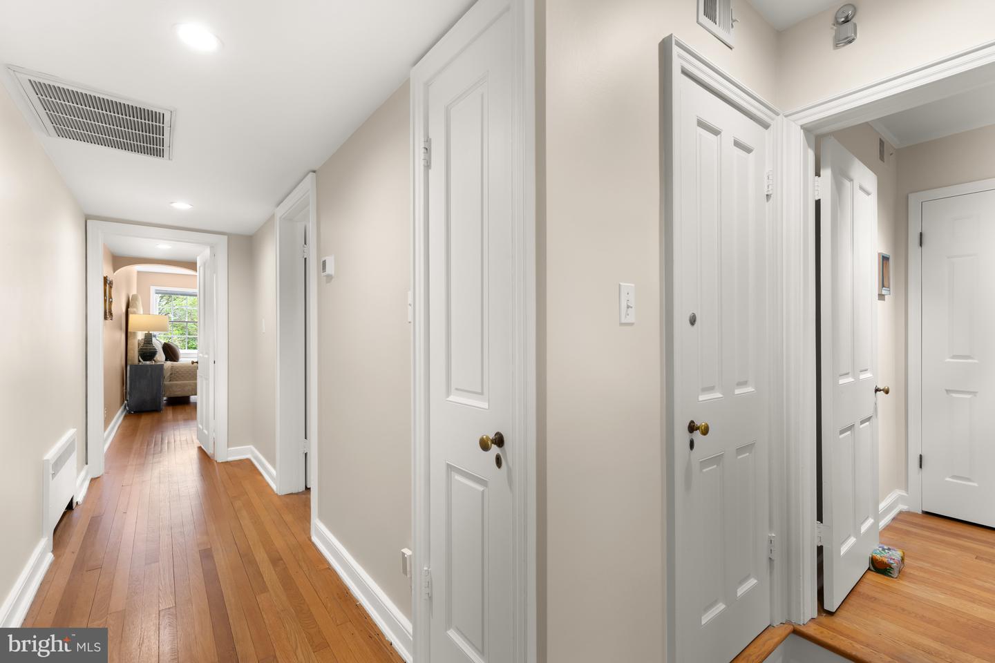 3334 RESERVOIR RD NW, WASHINGTON, District Of Columbia 20007, 4 Bedrooms Bedrooms, ,4 BathroomsBathrooms,Residential,For sale,3334 RESERVOIR RD NW,DCDC2217158 MLS # DCDC2217158