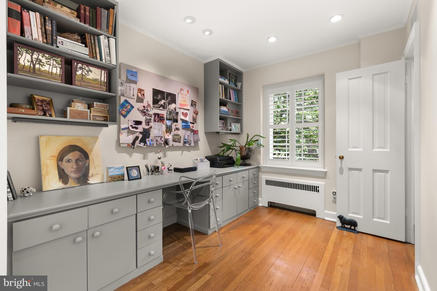 3334 RESERVOIR RD NW, WASHINGTON, District Of Columbia 20007, 4 Bedrooms Bedrooms, ,4 BathroomsBathrooms,Residential,For sale,3334 RESERVOIR RD NW,DCDC2217158 MLS # DCDC2217158