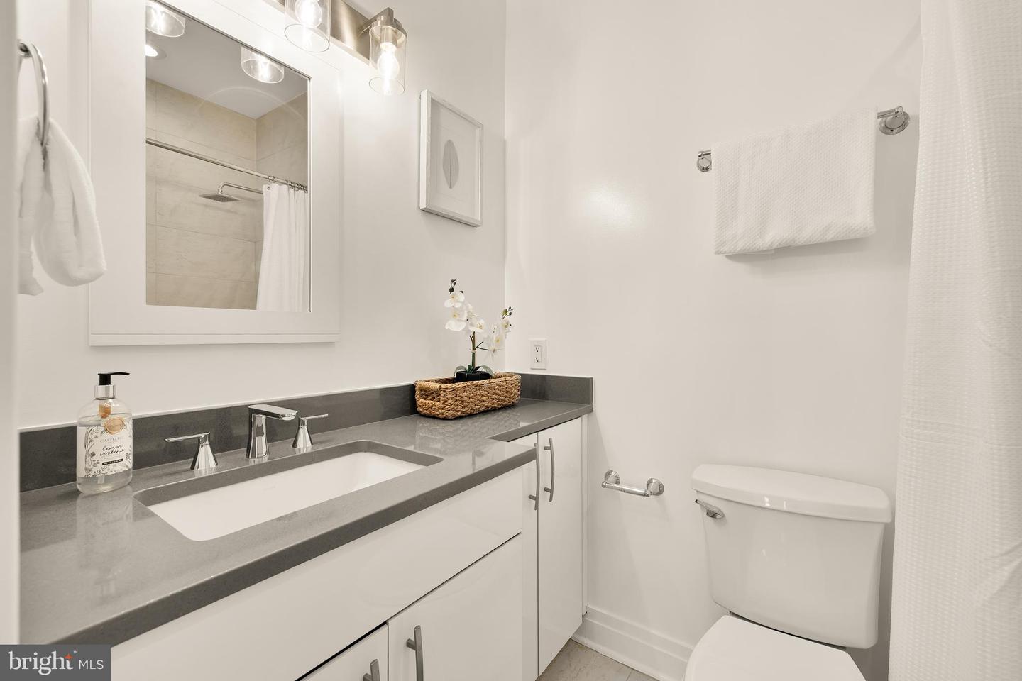 220 P ST NW #3, WASHINGTON, District Of Columbia 20001, 2 Bedrooms Bedrooms, ,2 BathroomsBathrooms,Residential,For sale,220 P ST NW #3,DCDC2217334 MLS # DCDC2217334