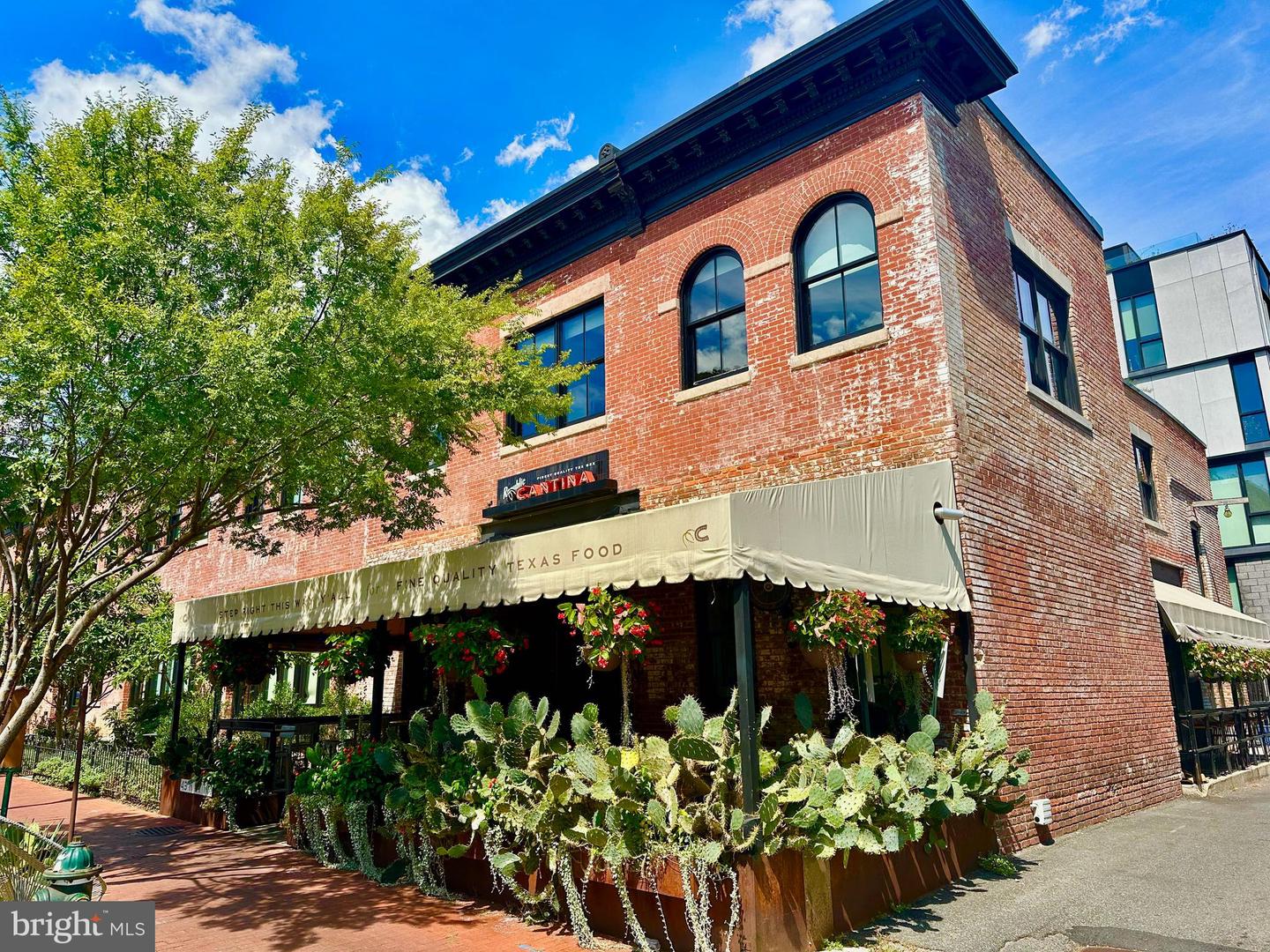 220 P ST NW #3, WASHINGTON, District Of Columbia 20001, 2 Bedrooms Bedrooms, ,2 BathroomsBathrooms,Residential,For sale,220 P ST NW #3,DCDC2217334 MLS # DCDC2217334