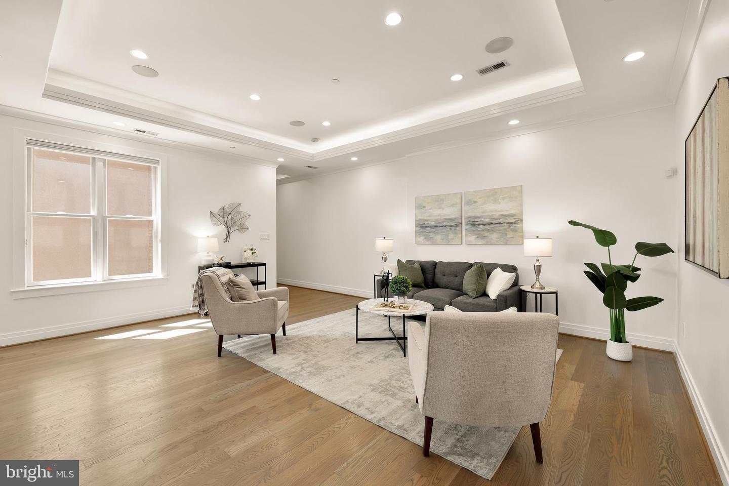 220 P ST NW #3, WASHINGTON, District Of Columbia 20001, 2 Bedrooms Bedrooms, ,2 BathroomsBathrooms,Residential,For sale,220 P ST NW #3,DCDC2217334 MLS # DCDC2217334