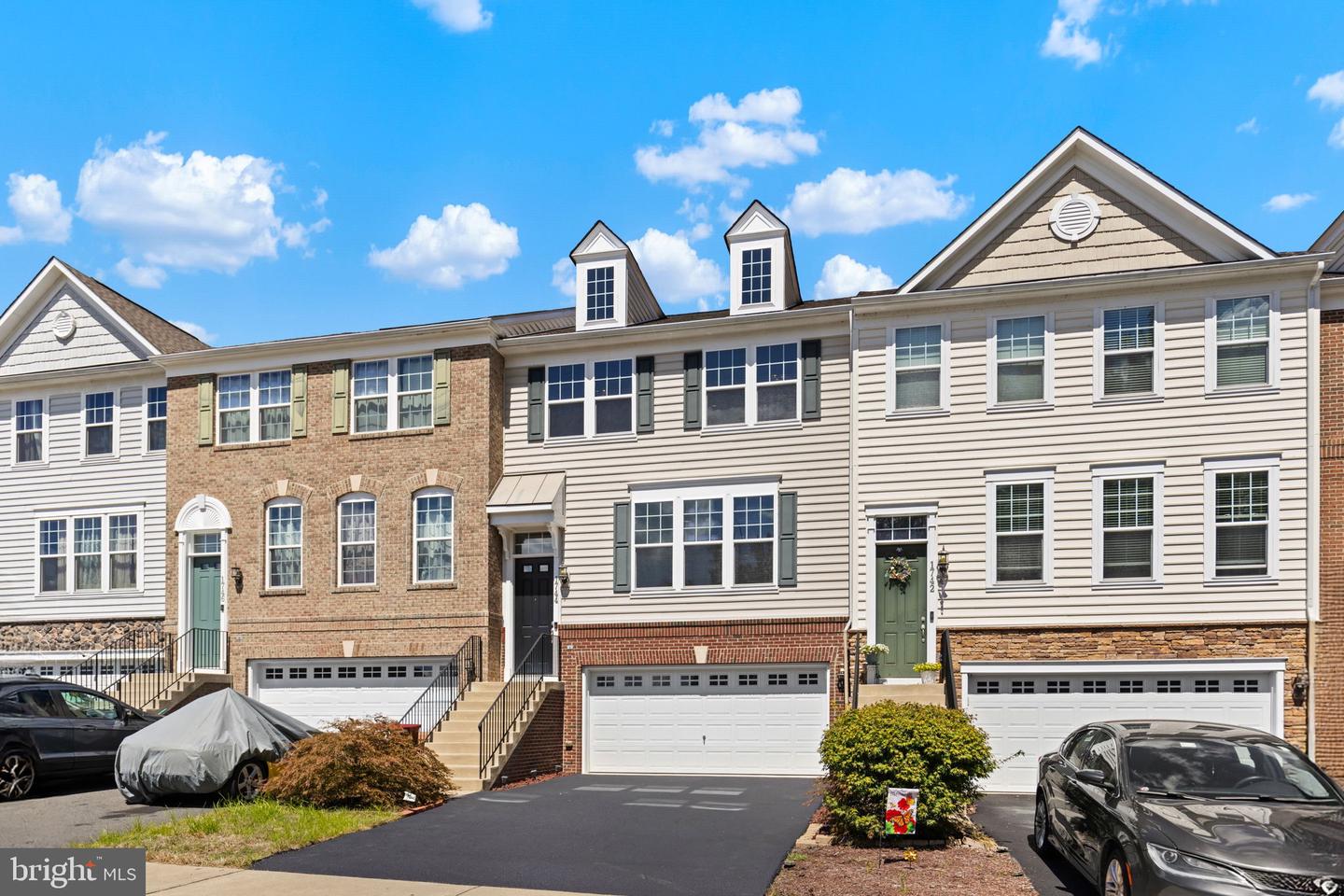 1744 HARTFIELD CT, WOODBRIDGE, Virginia 22191, 3 Bedrooms Bedrooms, 7 Rooms Rooms,3 BathroomsBathrooms,Residential,For sale,1744 HARTFIELD CT,VAPW2102936 MLS # VAPW2102936