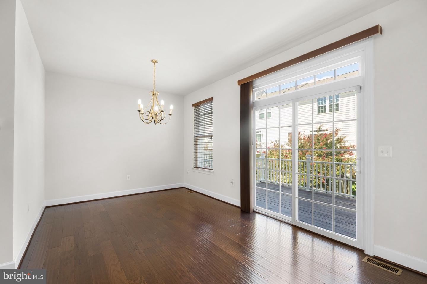 1744 HARTFIELD CT, WOODBRIDGE, Virginia 22191, 3 Bedrooms Bedrooms, 7 Rooms Rooms,3 BathroomsBathrooms,Residential,For sale,1744 HARTFIELD CT,VAPW2102936 MLS # VAPW2102936