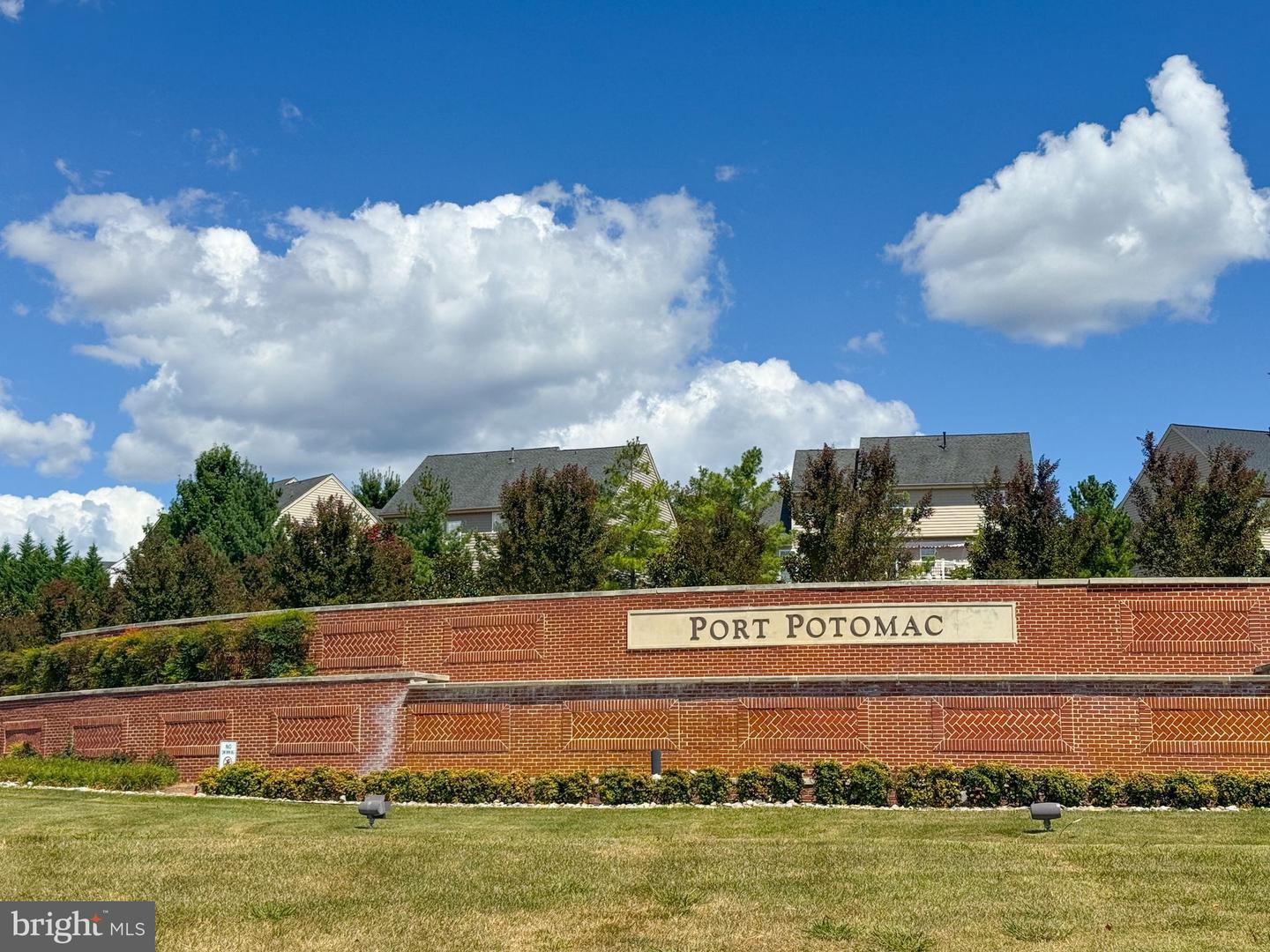 1744 HARTFIELD CT, WOODBRIDGE, Virginia 22191, 3 Bedrooms Bedrooms, 7 Rooms Rooms,3 BathroomsBathrooms,Residential,For sale,1744 HARTFIELD CT,VAPW2102936 MLS # VAPW2102936