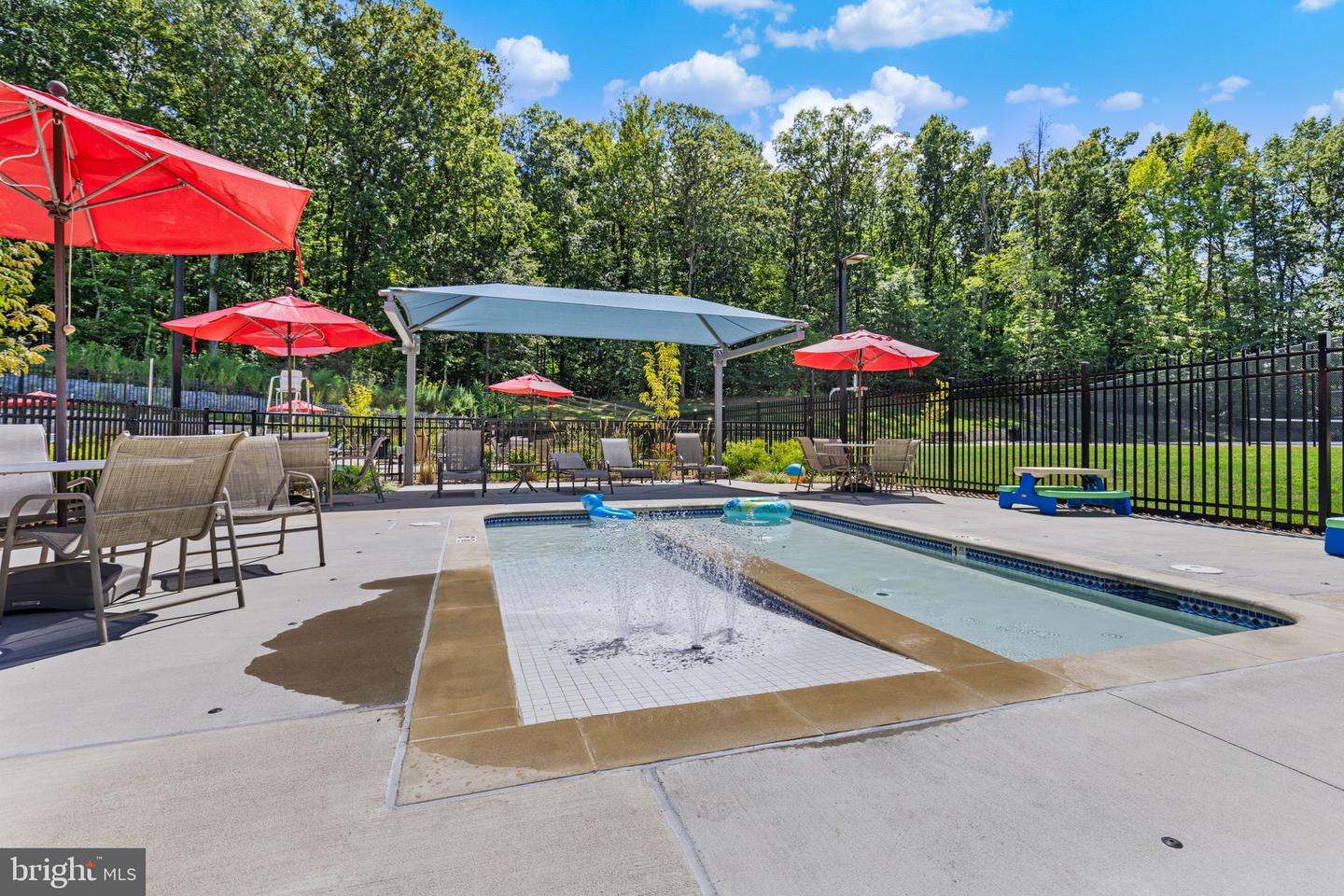 1744 HARTFIELD CT, WOODBRIDGE, Virginia 22191, 3 Bedrooms Bedrooms, 7 Rooms Rooms,3 BathroomsBathrooms,Residential,For sale,1744 HARTFIELD CT,VAPW2102936 MLS # VAPW2102936