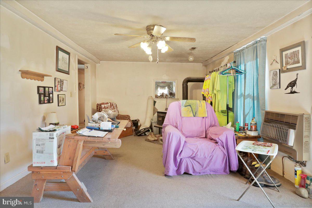 2253 RIDGEWAY RD, FRONT ROYAL, Virginia 22630, 2 Bedrooms Bedrooms, 4 Rooms Rooms,2 BathroomsBathrooms,Residential,For sale,2253 RIDGEWAY RD,VAWR2012172 MLS # VAWR2012172