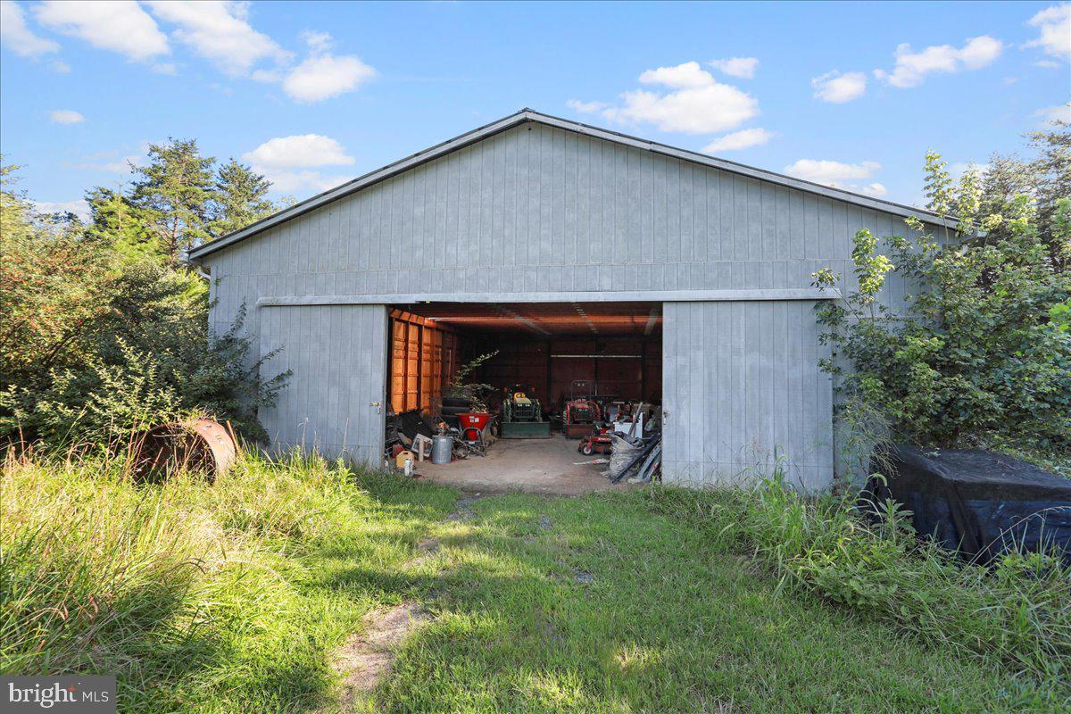 2253 RIDGEWAY RD, FRONT ROYAL, Virginia 22630, 2 Bedrooms Bedrooms, 4 Rooms Rooms,2 BathroomsBathrooms,Residential,For sale,2253 RIDGEWAY RD,VAWR2012172 MLS # VAWR2012172