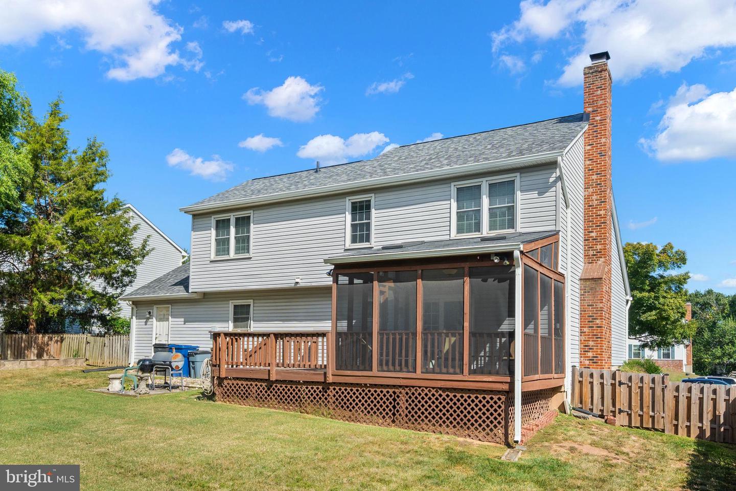 15205 BANNON HILL CT, CHANTILLY, Virginia 20151, 4 Bedrooms Bedrooms, ,3 BathroomsBathrooms,Residential,For sale,15205 BANNON HILL CT,VAFX2264506 MLS # VAFX2264506
