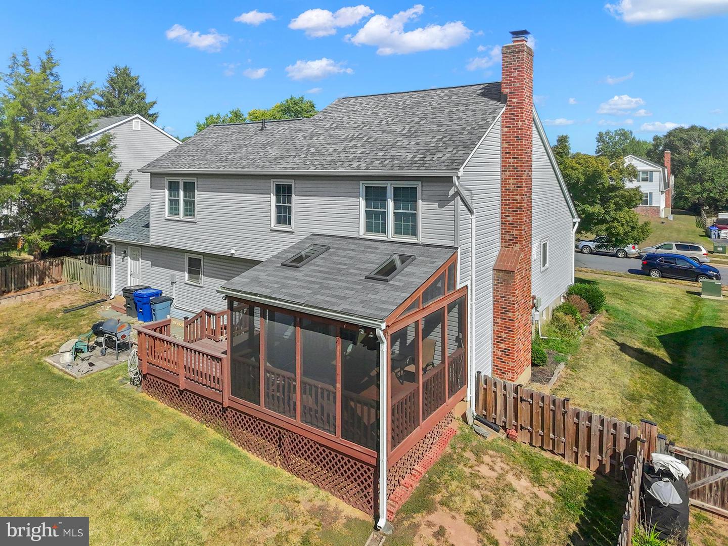 15205 BANNON HILL CT, CHANTILLY, Virginia 20151, 4 Bedrooms Bedrooms, ,3 BathroomsBathrooms,Residential,For sale,15205 BANNON HILL CT,VAFX2264506 MLS # VAFX2264506