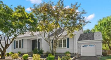15205 BANNON HILL CT, CHANTILLY, Virginia 20151, 4 Bedrooms Bedrooms, ,3 BathroomsBathrooms,Residential,For sale,15205 BANNON HILL CT,VAFX2264506 MLS # VAFX2264506