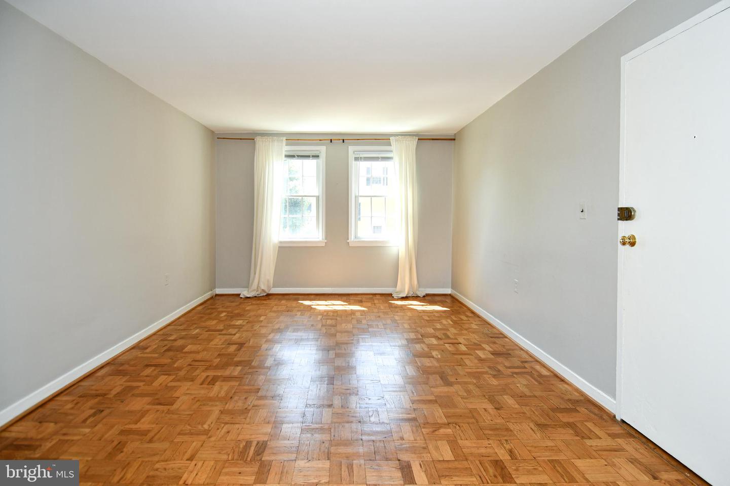 6608 POTOMAC AVE #B2, ALEXANDRIA, Virginia 22307, 2 Bedrooms Bedrooms, ,1 BathroomBathrooms,Residential,For sale,6608 POTOMAC AVE #B2,VAFX2264508 MLS # VAFX2264508
