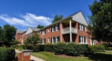6608 POTOMAC AVE #B2, ALEXANDRIA, Virginia 22307, 2 Bedrooms Bedrooms, ,1 BathroomBathrooms,Residential,For sale,6608 POTOMAC AVE #B2,VAFX2264508 MLS # VAFX2264508