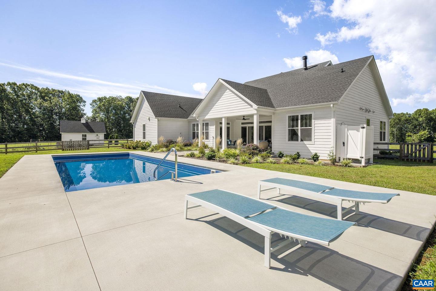 1570 JAMES RIVER RD, SCOTTSVILLE, Virginia 24590, 3 Bedrooms Bedrooms, ,2 BathroomsBathrooms,Residential,For sale,1570 JAMES RIVER RD,668496 MLS # 668496
