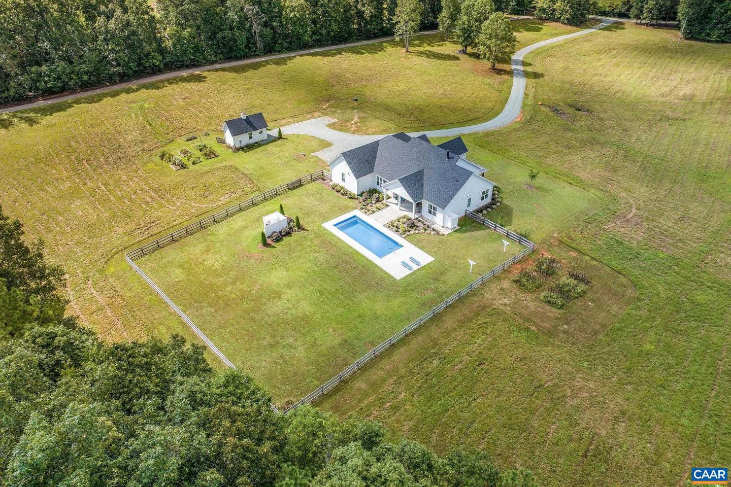 1570 JAMES RIVER RD, SCOTTSVILLE, Virginia 24590, 3 Bedrooms Bedrooms, ,2 BathroomsBathrooms,Residential,For sale,1570 JAMES RIVER RD,668496 MLS # 668496
