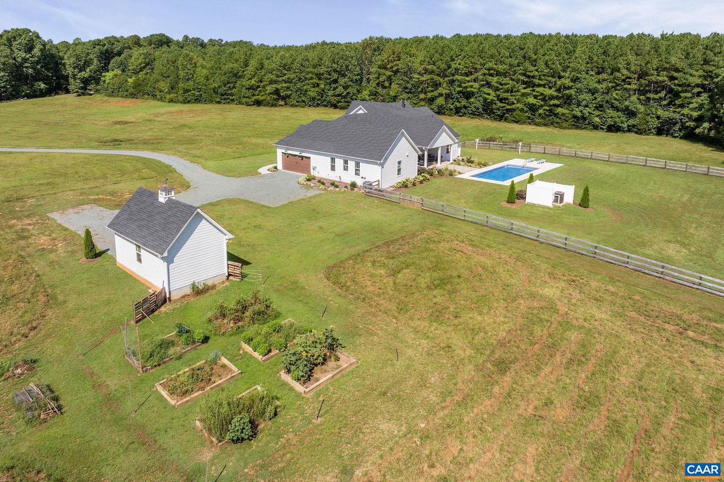 1570 JAMES RIVER RD, SCOTTSVILLE, Virginia 24590, 3 Bedrooms Bedrooms, ,2 BathroomsBathrooms,Residential,For sale,1570 JAMES RIVER RD,668496 MLS # 668496