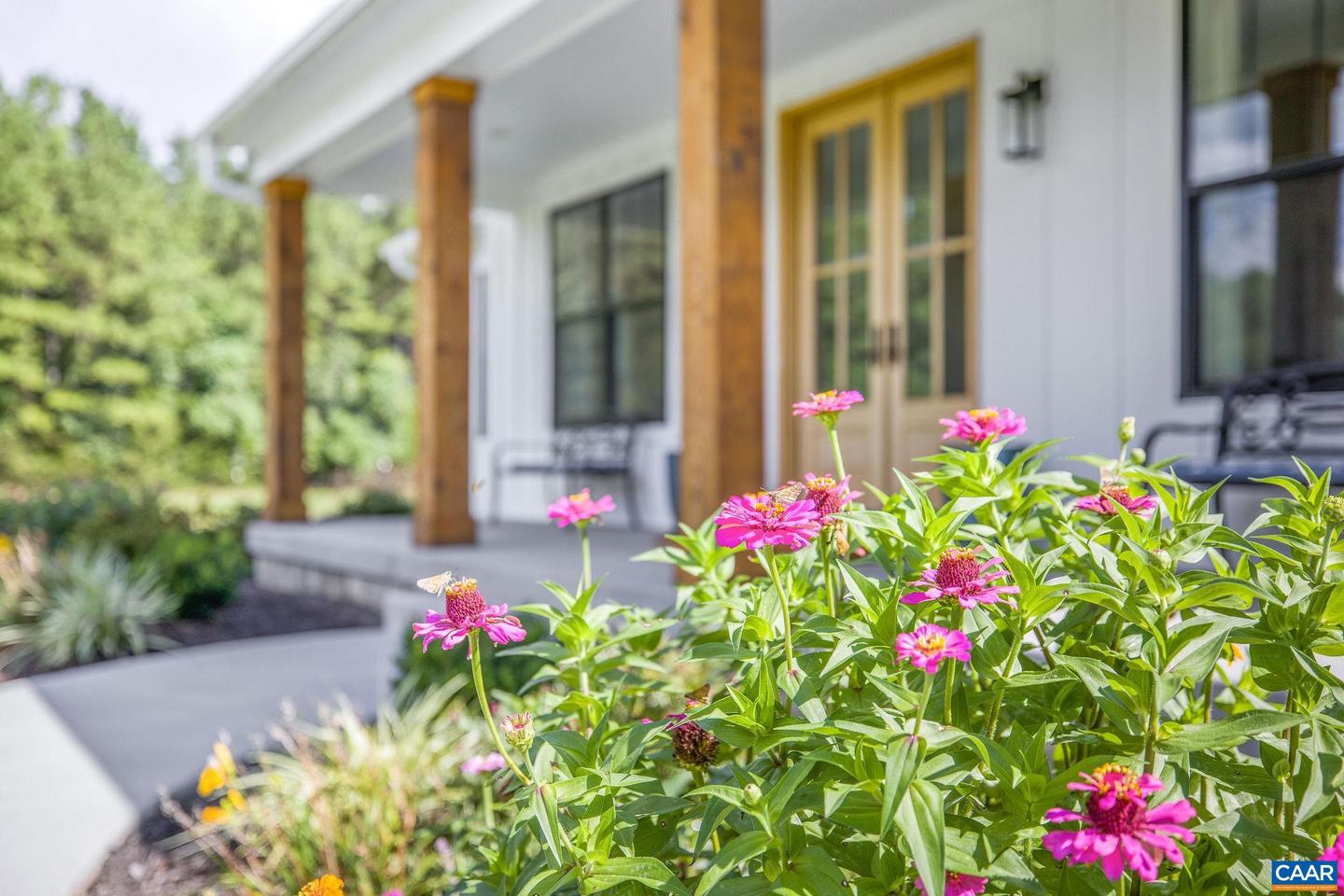 1570 JAMES RIVER RD, SCOTTSVILLE, Virginia 24590, 3 Bedrooms Bedrooms, ,2 BathroomsBathrooms,Residential,For sale,1570 JAMES RIVER RD,668496 MLS # 668496