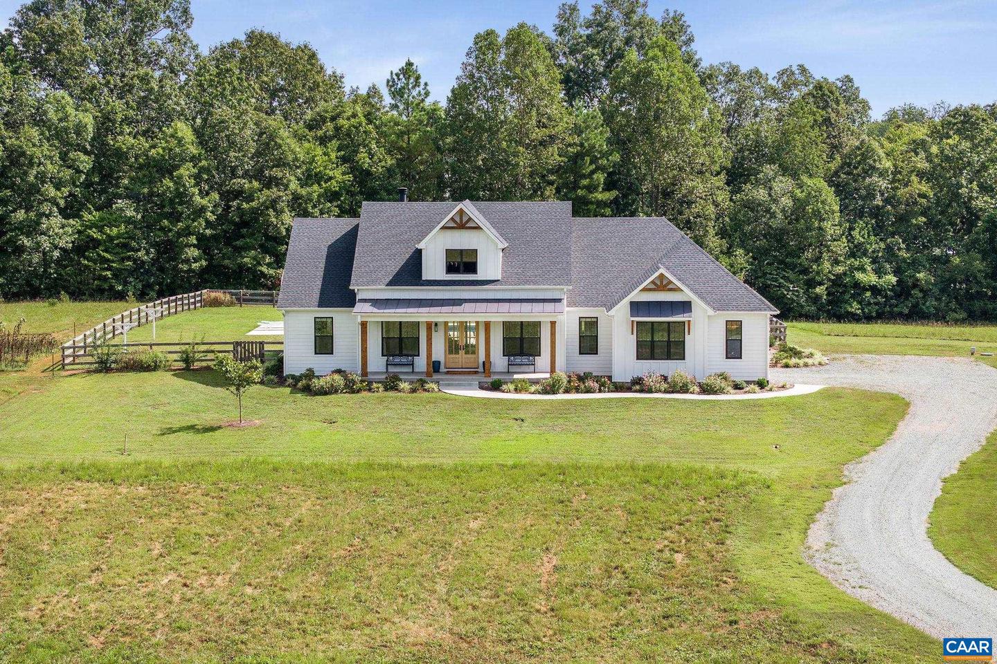 1570 JAMES RIVER RD, SCOTTSVILLE, Virginia 24590, 3 Bedrooms Bedrooms, ,2 BathroomsBathrooms,Residential,For sale,1570 JAMES RIVER RD,668496 MLS # 668496