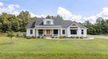 1570 JAMES RIVER RD, SCOTTSVILLE, Virginia 24590, 3 Bedrooms Bedrooms, ,2 BathroomsBathrooms,Residential,For sale,1570 JAMES RIVER RD,668496 MLS # 668496