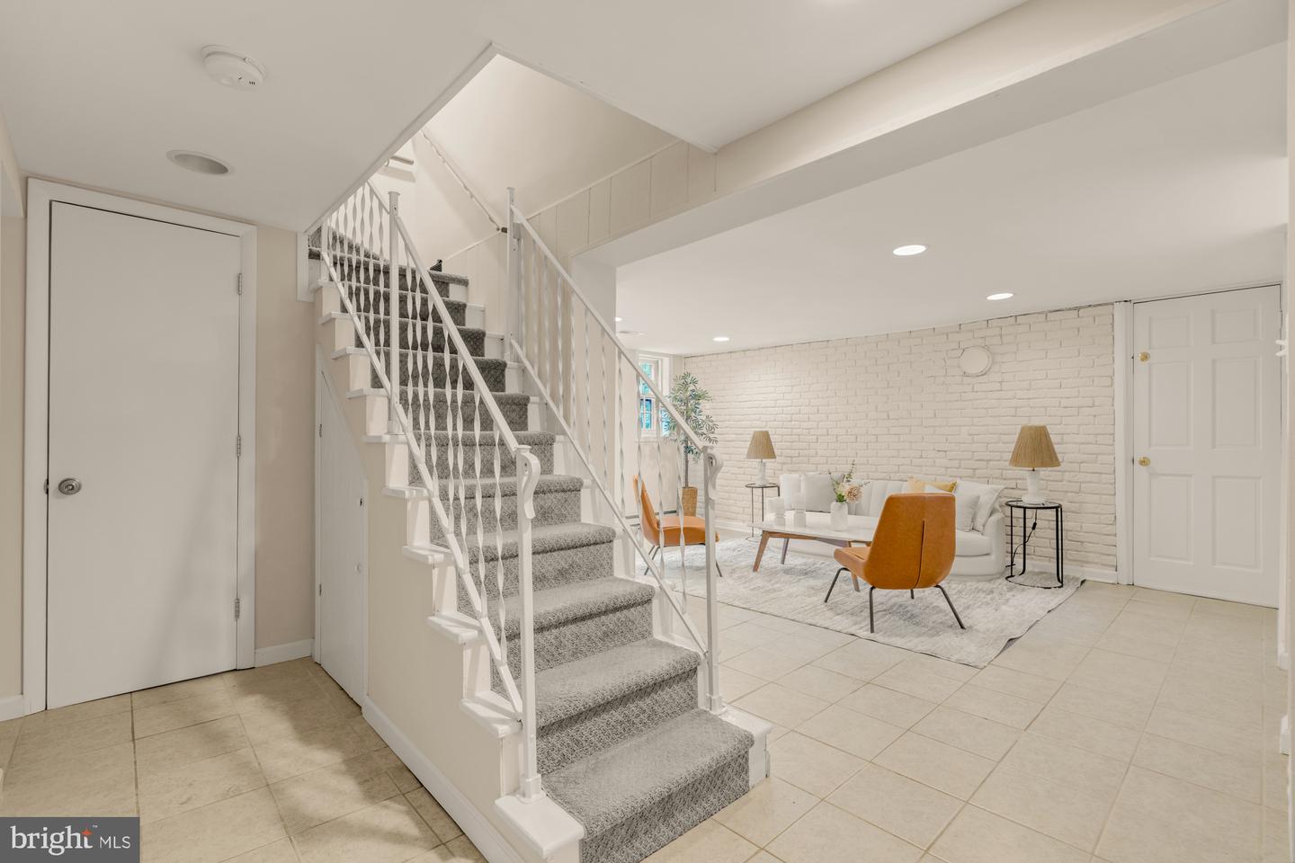 600 E BROAD ST, FALLS CHURCH, Virginia 22046, 4 Bedrooms Bedrooms, ,1 BathroomBathrooms,Residential,For sale,600 E BROAD ST,VAFA2003250 MLS # VAFA2003250