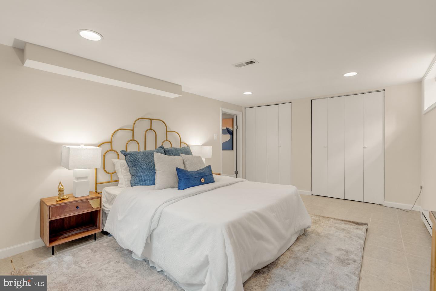 600 E BROAD ST, FALLS CHURCH, Virginia 22046, 4 Bedrooms Bedrooms, ,1 BathroomBathrooms,Residential,For sale,600 E BROAD ST,VAFA2003250 MLS # VAFA2003250