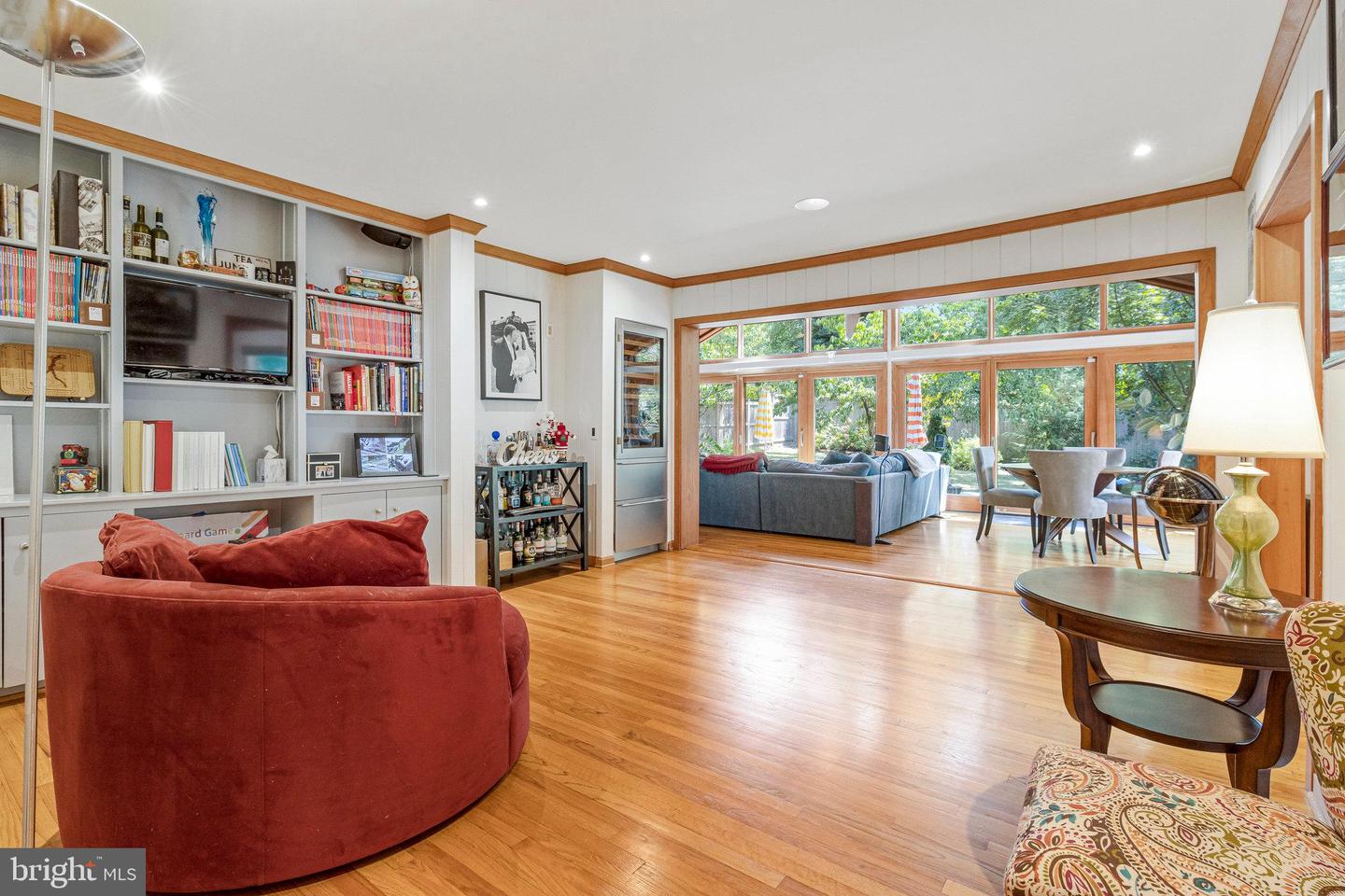 4520 39TH ST N, ARLINGTON, Virginia 22207, 3 Bedrooms Bedrooms, 17 Rooms Rooms,3 BathroomsBathrooms,Residential,For sale,4520 39TH ST N,VAAR2063034 MLS # VAAR2063034