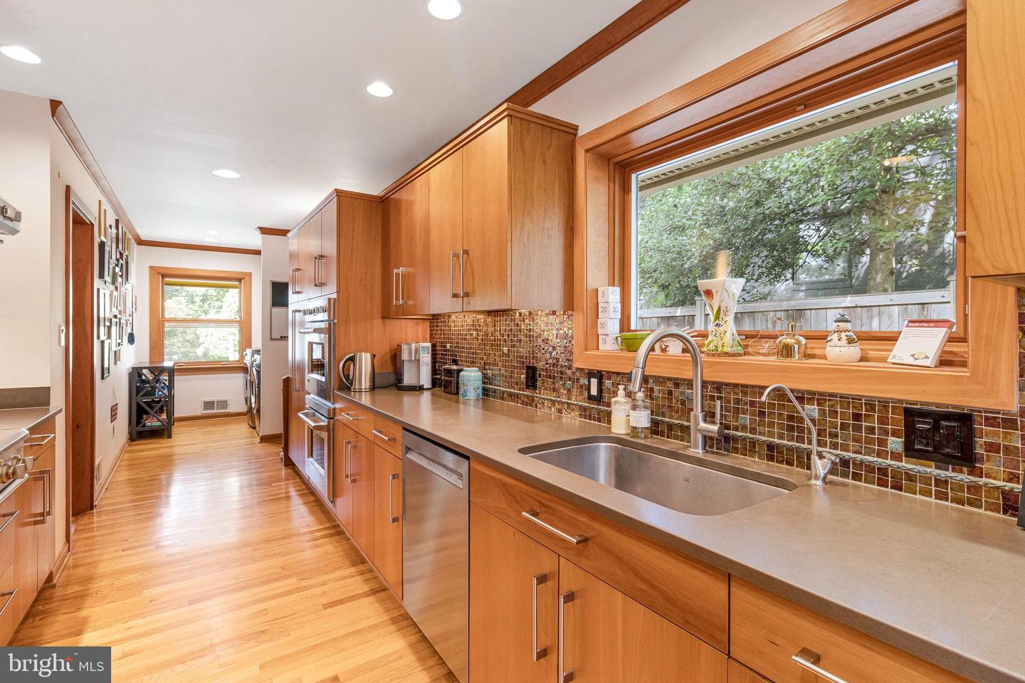 4520 39TH ST N, ARLINGTON, Virginia 22207, 3 Bedrooms Bedrooms, 17 Rooms Rooms,3 BathroomsBathrooms,Residential,For sale,4520 39TH ST N,VAAR2063034 MLS # VAAR2063034
