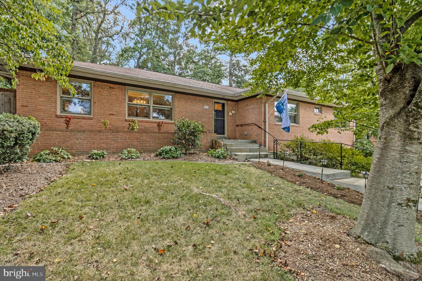 4520 39TH ST N, ARLINGTON, Virginia 22207, 3 Bedrooms Bedrooms, 17 Rooms Rooms,3 BathroomsBathrooms,Residential,For sale,4520 39TH ST N,VAAR2063034 MLS # VAAR2063034
