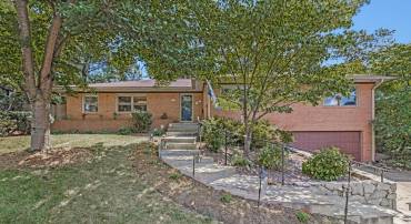 4520 39TH ST N, ARLINGTON, Virginia 22207, 3 Bedrooms Bedrooms, 17 Rooms Rooms,3 BathroomsBathrooms,Residential,For sale,4520 39TH ST N,VAAR2063034 MLS # VAAR2063034