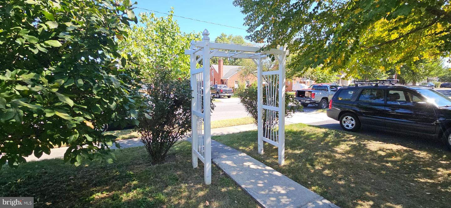 939 WOODLAND AVE, WINCHESTER, Virginia 22601, 2 Bedrooms Bedrooms, ,2 BathroomsBathrooms,Residential,For sale,939 WOODLAND AVE,VAWI2009014 MLS # VAWI2009014 939 WOODLAND AVE, WINCHESTER, Virginia 22601, 2 Bedrooms Bedrooms, ,2 BathroomsBathrooms,Residential,For sale,939 WOODLAND AVE,VAWI2009014 MLS # VAWI2009014