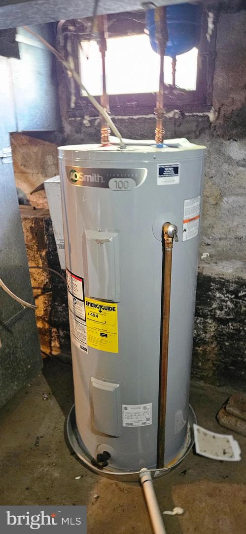 939 WOODLAND AVE, WINCHESTER, Virginia 22601, 2 Bedrooms Bedrooms, ,2 BathroomsBathrooms,Residential,For sale,939 WOODLAND AVE,VAWI2009014 MLS # VAWI2009014 939 WOODLAND AVE, WINCHESTER, Virginia 22601, 2 Bedrooms Bedrooms, ,2 BathroomsBathrooms,Residential,For sale,939 WOODLAND AVE,VAWI2009014 MLS # VAWI2009014