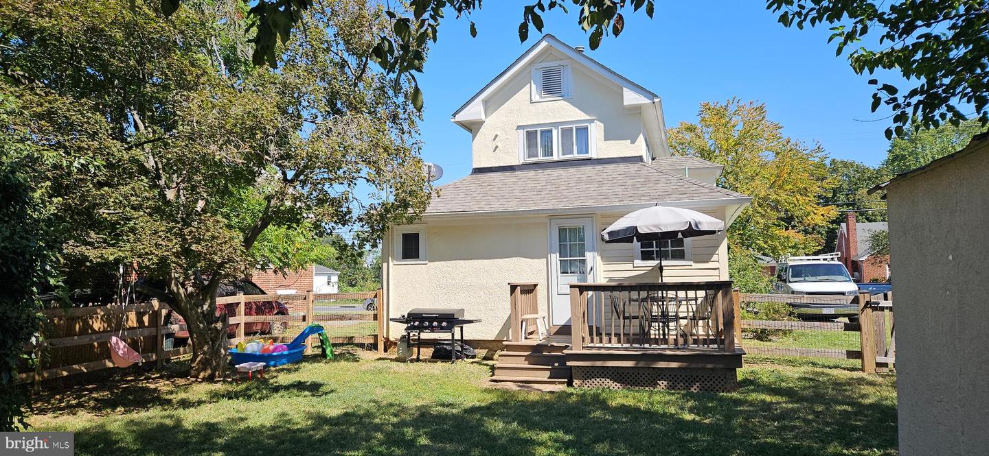 939 WOODLAND AVE, WINCHESTER, Virginia 22601, 2 Bedrooms Bedrooms, ,2 BathroomsBathrooms,Residential,For sale,939 WOODLAND AVE,VAWI2009014 MLS # VAWI2009014 939 WOODLAND AVE, WINCHESTER, Virginia 22601, 2 Bedrooms Bedrooms, ,2 BathroomsBathrooms,Residential,For sale,939 WOODLAND AVE,VAWI2009014 MLS # VAWI2009014